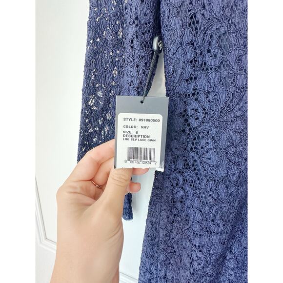 NWT Adriana Papel Long Sleeve Navy blue lace Maxi Dress size 6 - Picture 7 of 12